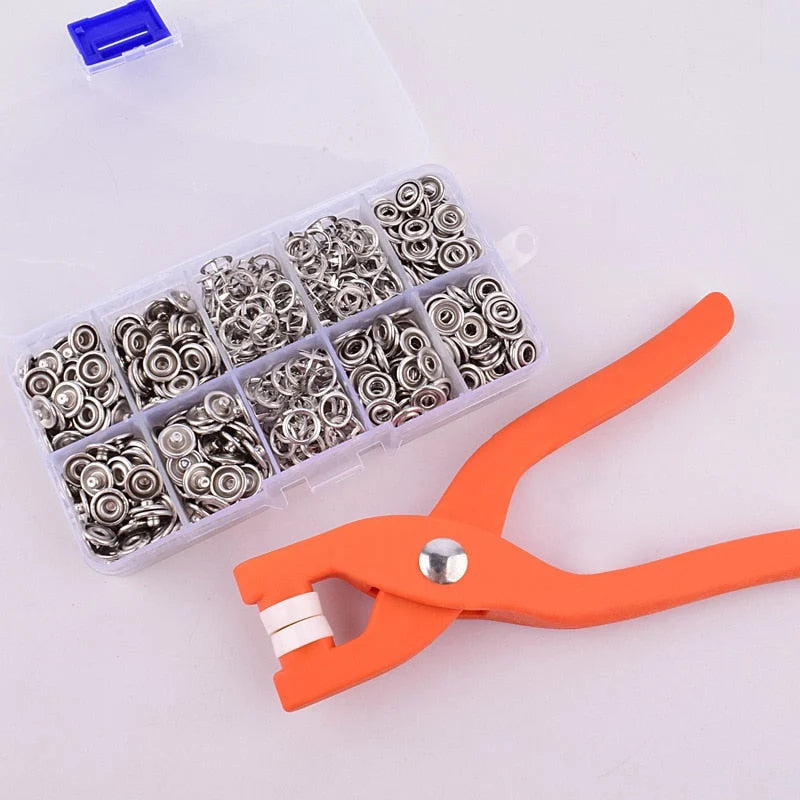 Pinza per Bottoni a Pressione – Kit Completo con Bottoni in Metallo