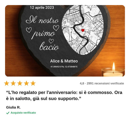 avis — Cuore in Ardesia Personalizzato «Il Nostro Primo Bacio» – Mappa, Data, Nomi e Coordinate GPS (20×20 cm)