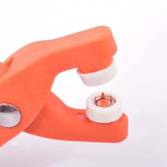 situation — Pinza per Bottoni a Pressione – Kit Completo con Bottoni in Metallo