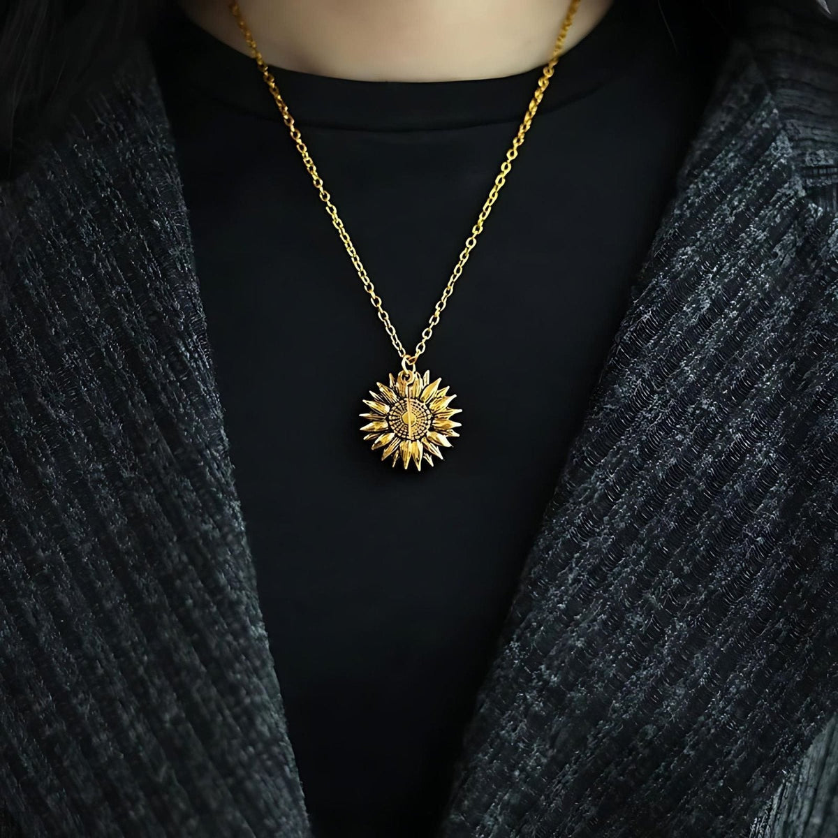 situation — Collana Girasole Apribile « You Are My Sunshine »