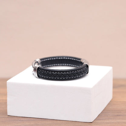 situation — Bracciale in Pelle Intrecciata · Nodo dell'Infinito