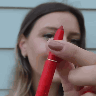 matita-rossetto-opaca-lunga-tenuta-1-1-in-omaggio-1447-gifsec