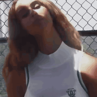 gif — Abito Tennis in Maglia con Schiena Scoperta