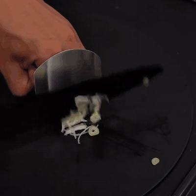 gif — Proteggi Dita in Acciaio Inox – Taglia Senza Paura