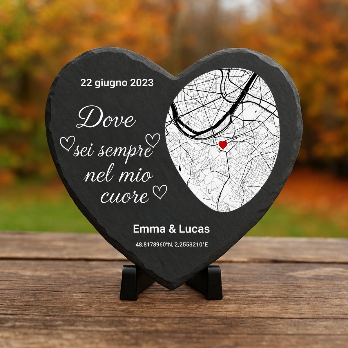 situation — Cuore in Ardesia Personalizzato «Il Nostro Primo Bacio» – Mappa, Data, Nomi e Coordinate GPS (20×20 cm)