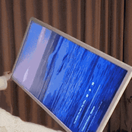 NovaScreen 32 schermo touch 4K Cortano