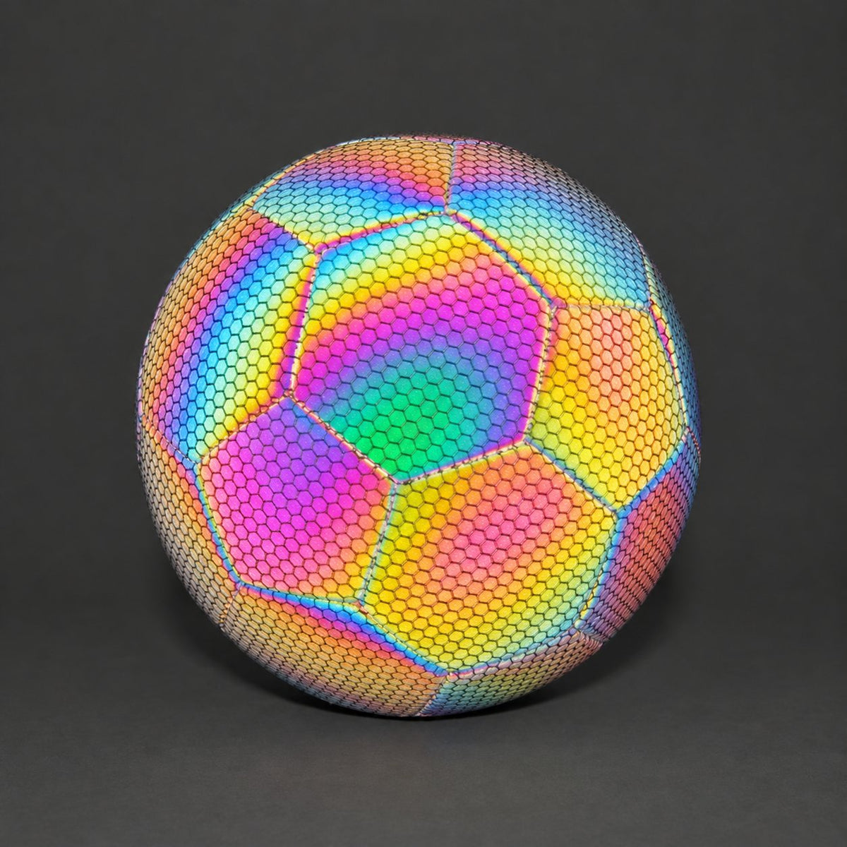 packshot — Pallone olografico taglia 5 – effetto arcobaleno con il flash