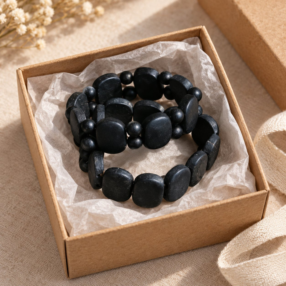 situation — NeroBian™ – Bracciale in Pietra di Bian Naturale, Elastico, Uomo e Donna